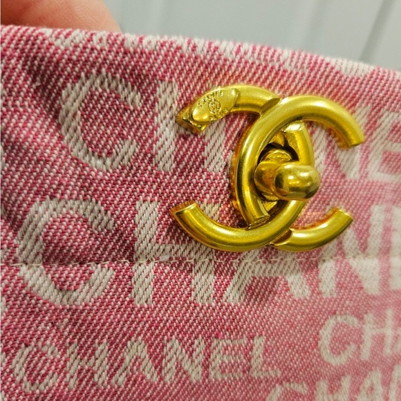 Chanel tote - Picture 4 of 4